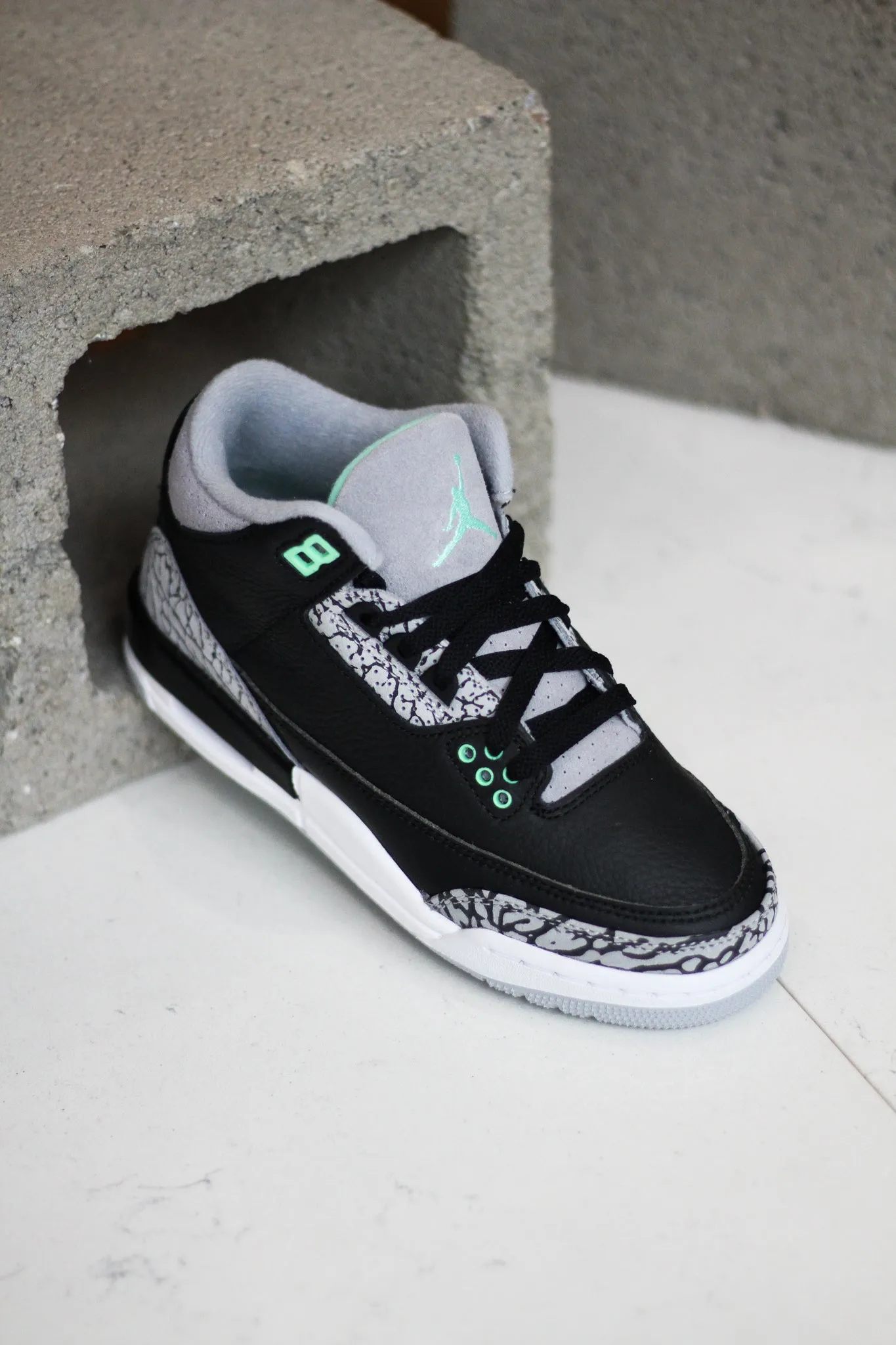 AIR JORDAN 3 RETRO (GS) "GREEN GLOW"