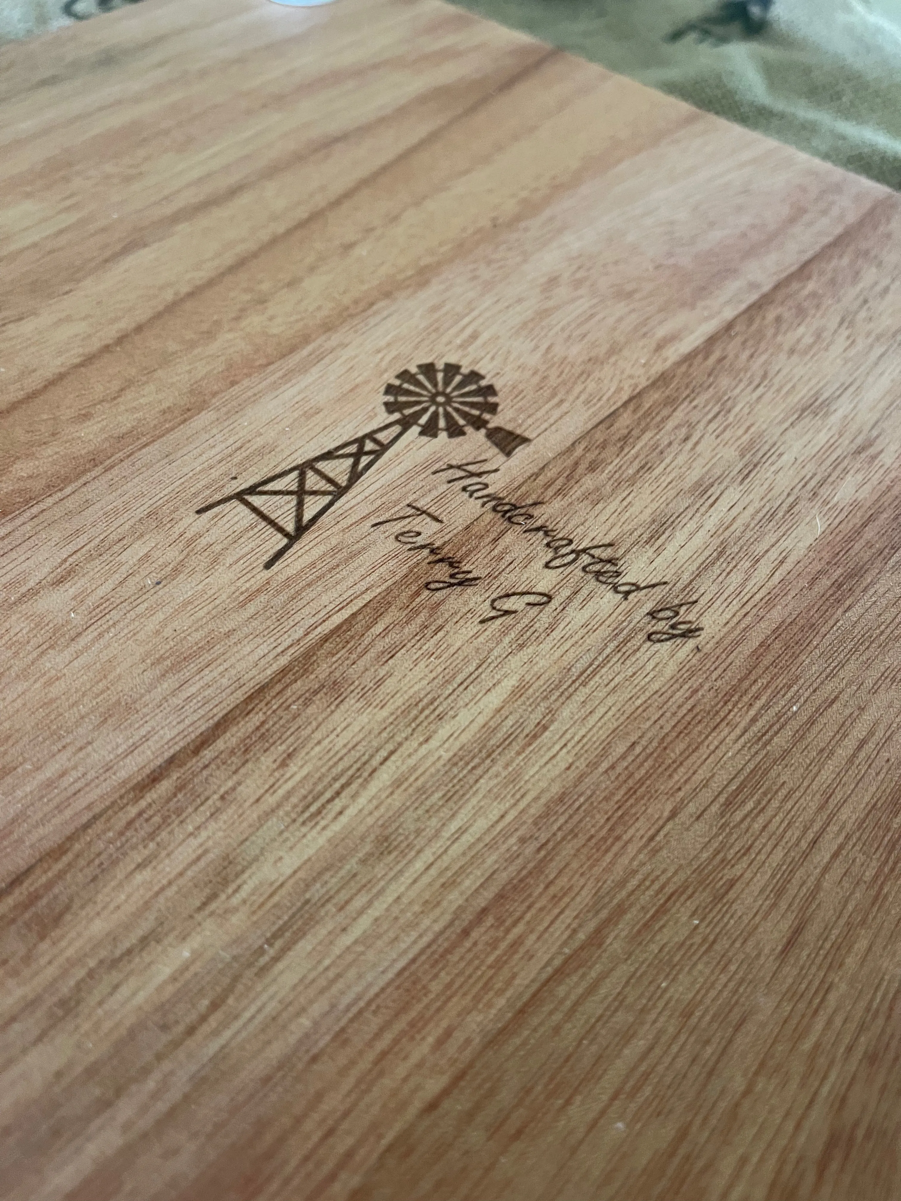 CHOPPING BOARD