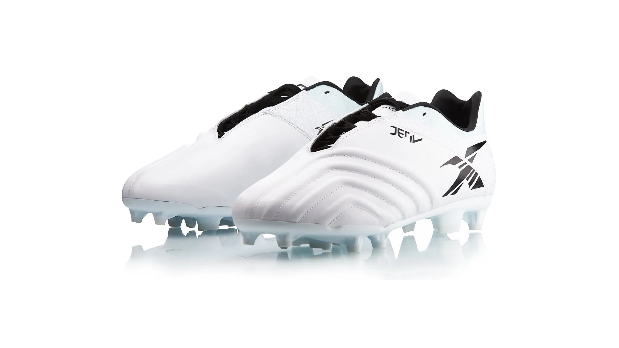 JET 4 Men's Football Boots