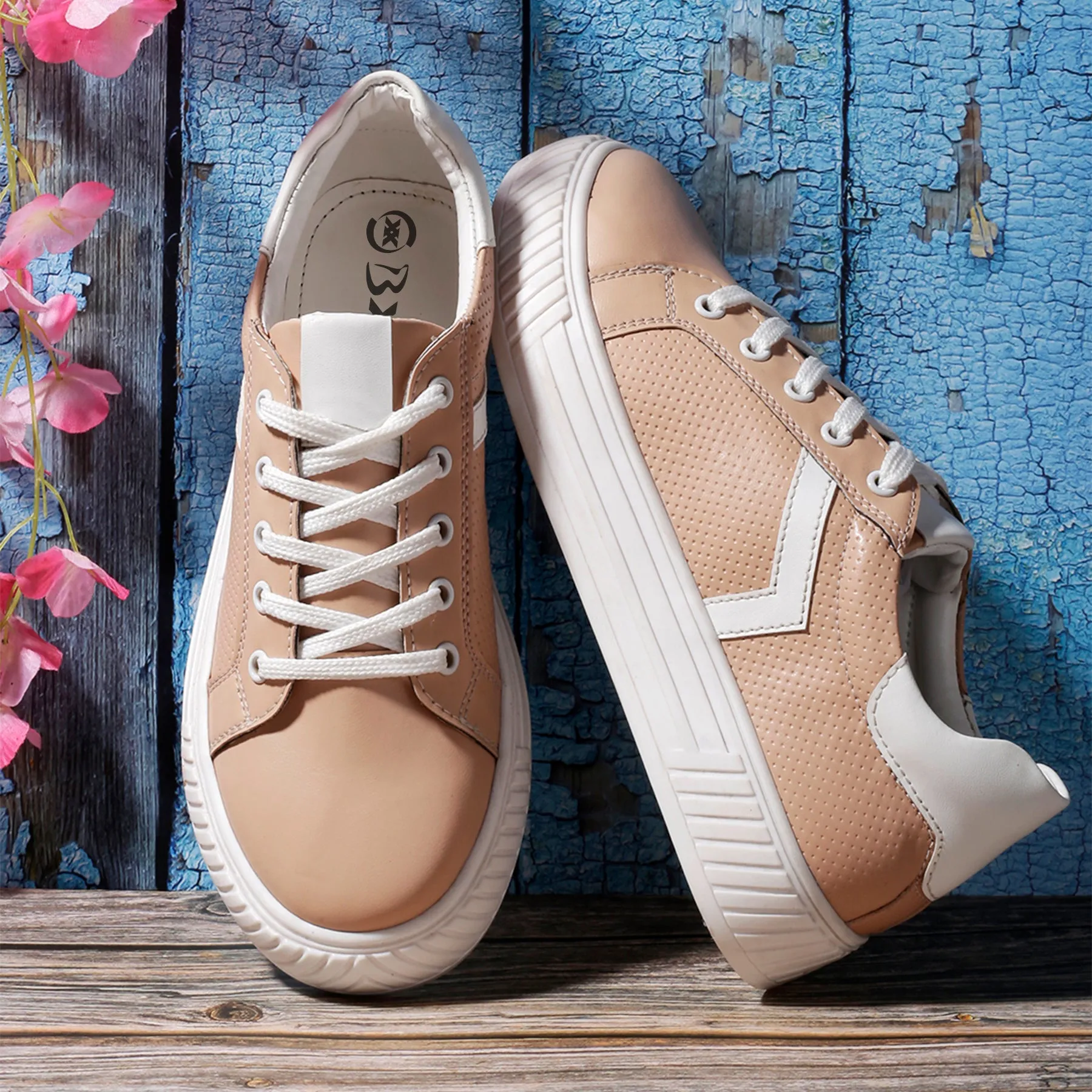 Latest Women's New Stylish Casual Sneaker Lace up Shoes