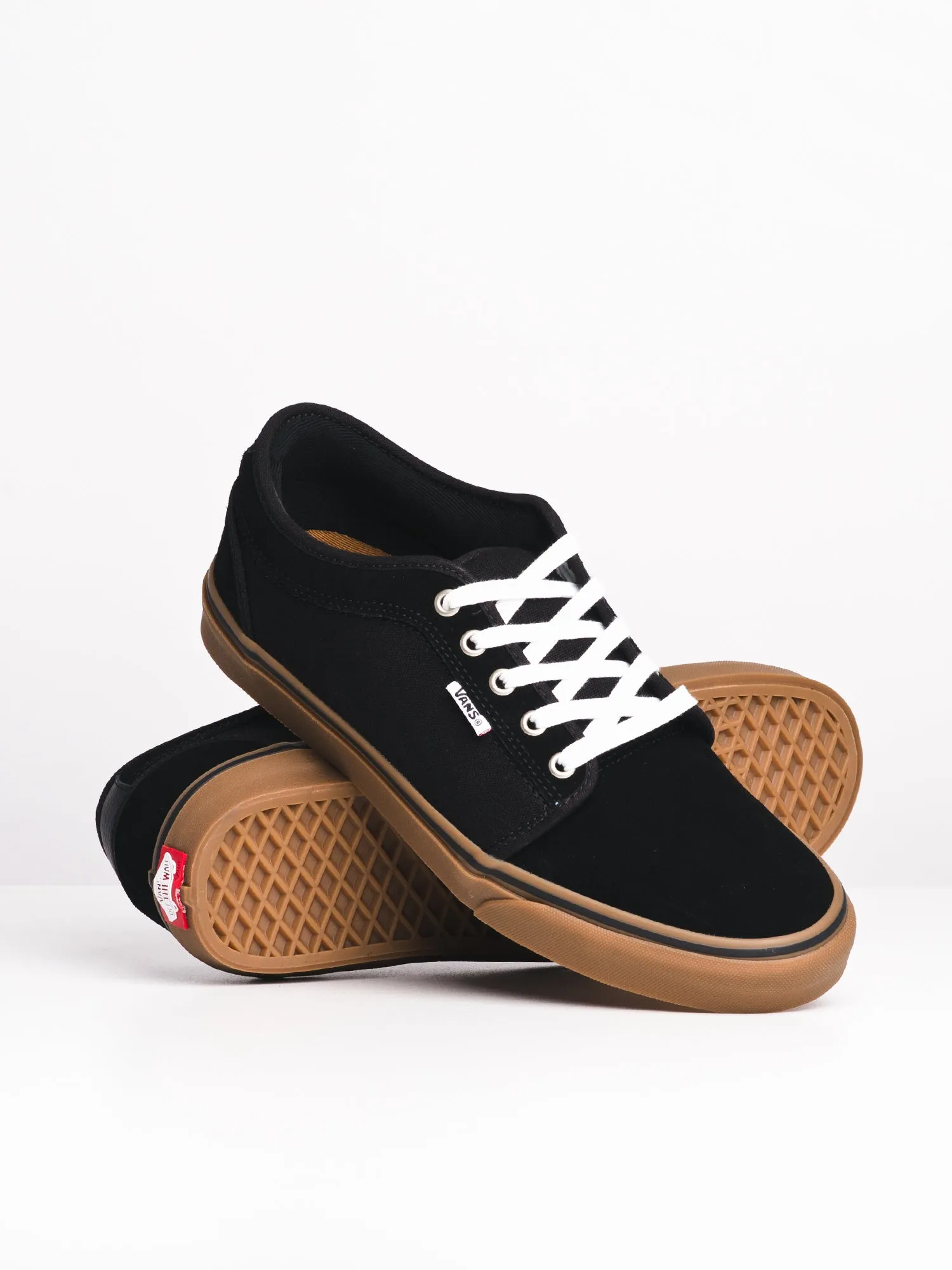 MENS CHUKKA LO BLACK/GUM SNEAKERS