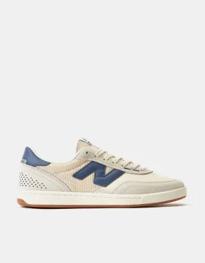 New Balance Numeric 440 V2 Skate Shoes - Sea Salt/Indigo