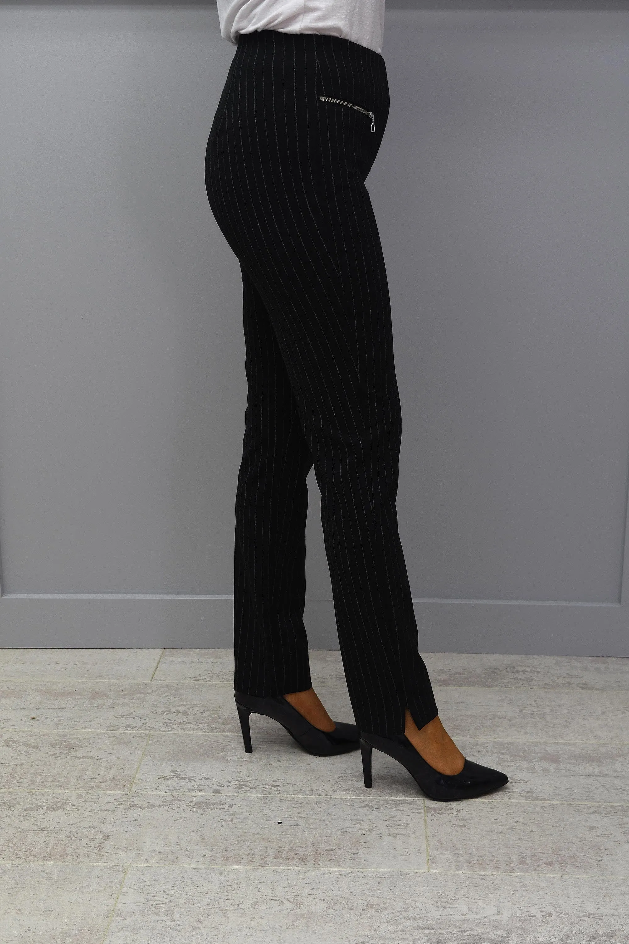 Robell Mimi Black Striped White Trousers & Zipped Pockets - 52476 54788 90